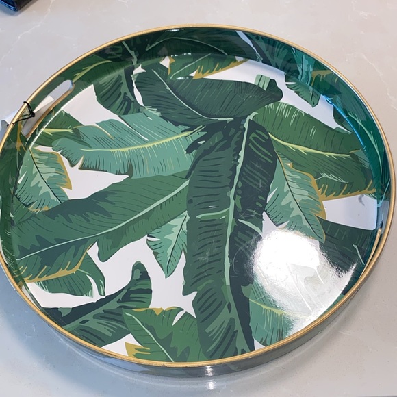 8 Oak Round Tray in Botanical - Picture 2 of 3